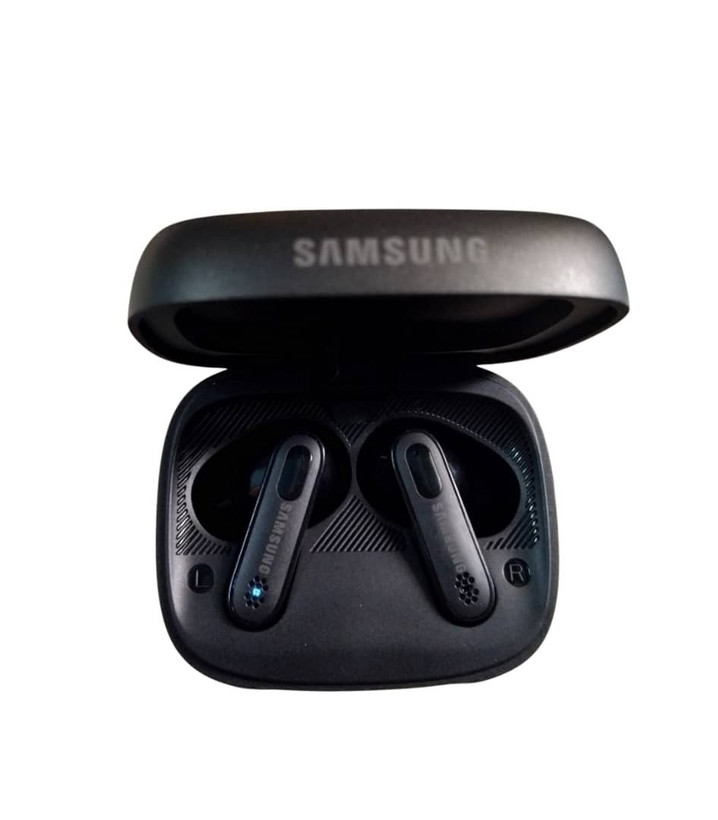 ایرپاد نمایشگردار سامسونگ مدل Galaxy live beam4